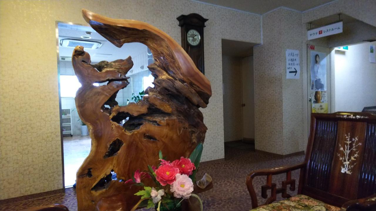 Capsule Hotel Panse Кіта-Кюшю Екстер'єр фото